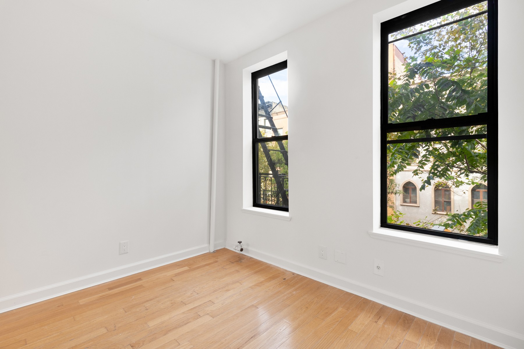 58 Saint Marks Place 8 E. Greenwich Village New York NY 10003