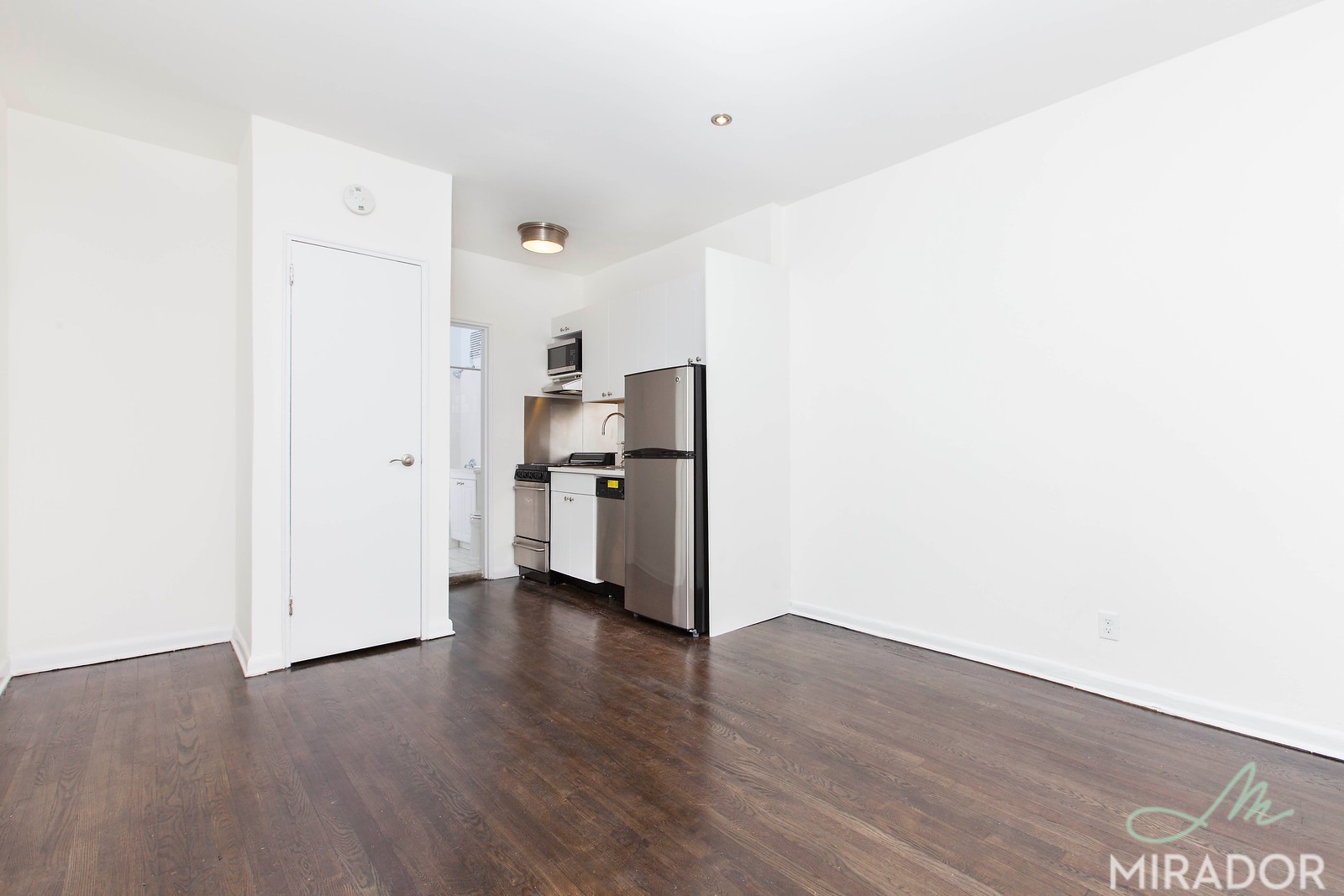 116 Thompson Street LD Soho New York NY 10012