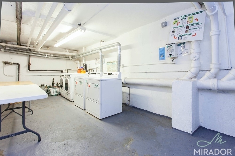 116 Thompson Street LD Soho New York NY 10012