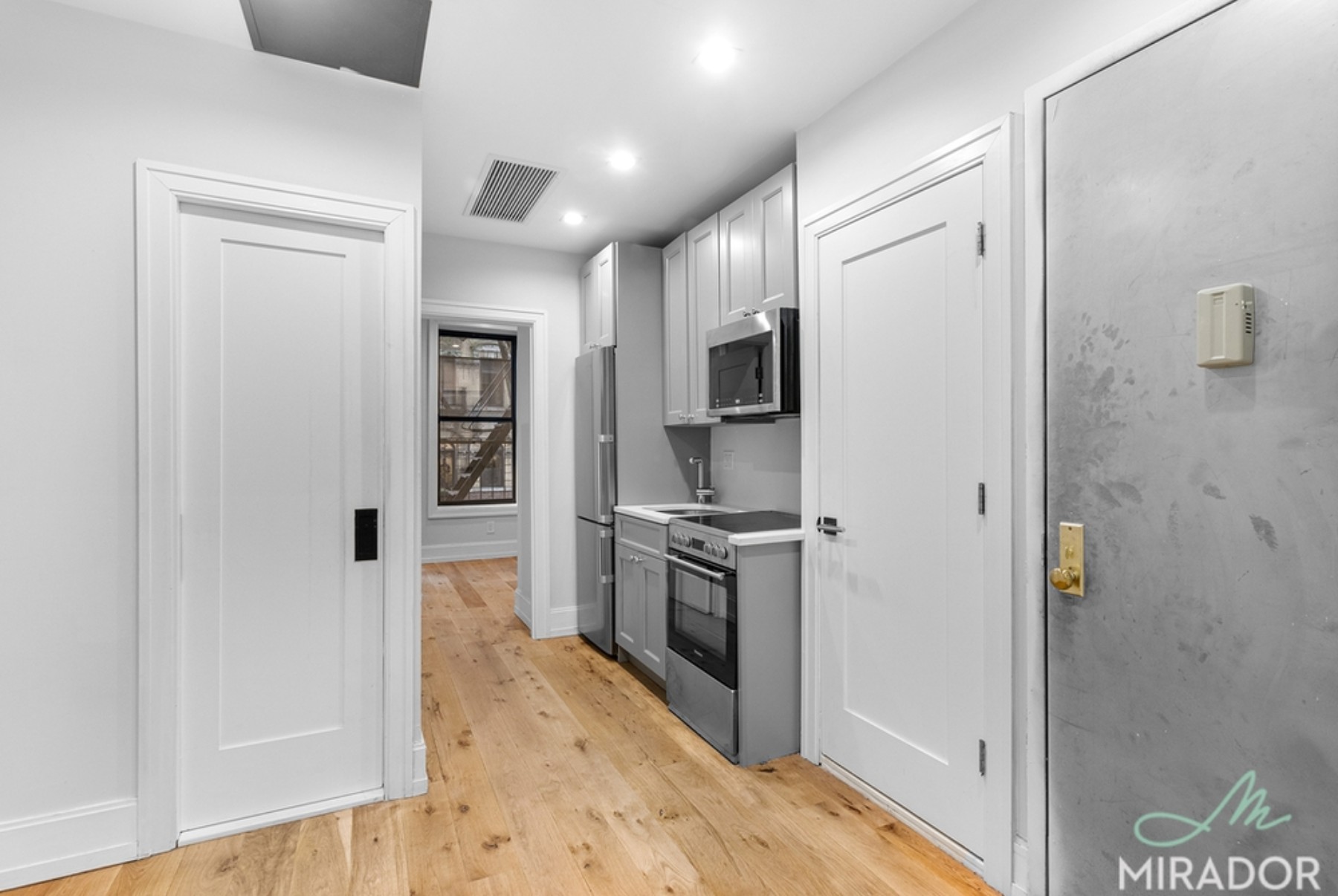 221 East 10th Street 14 E. Greenwich Village New York NY 10003