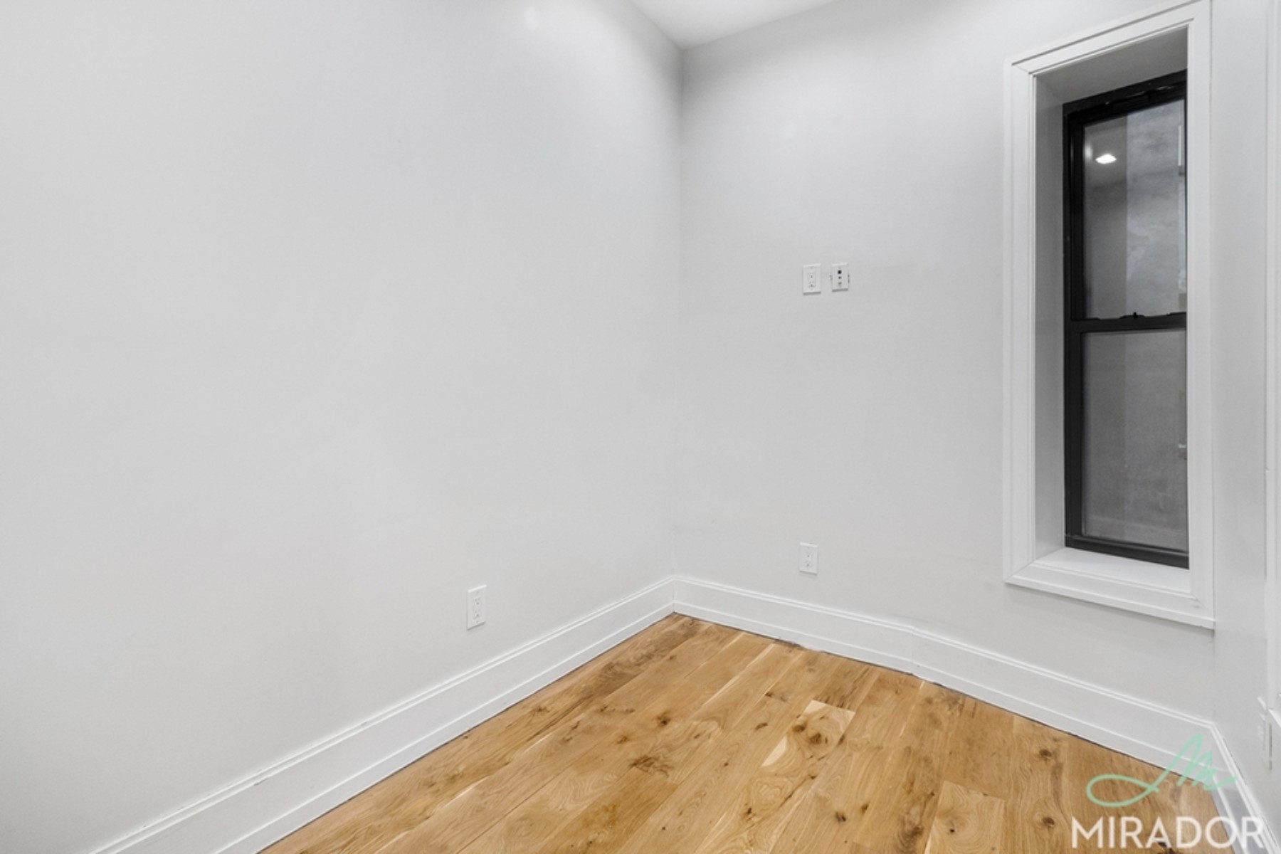 221 East 10th Street 14 E. Greenwich Village New York NY 10003