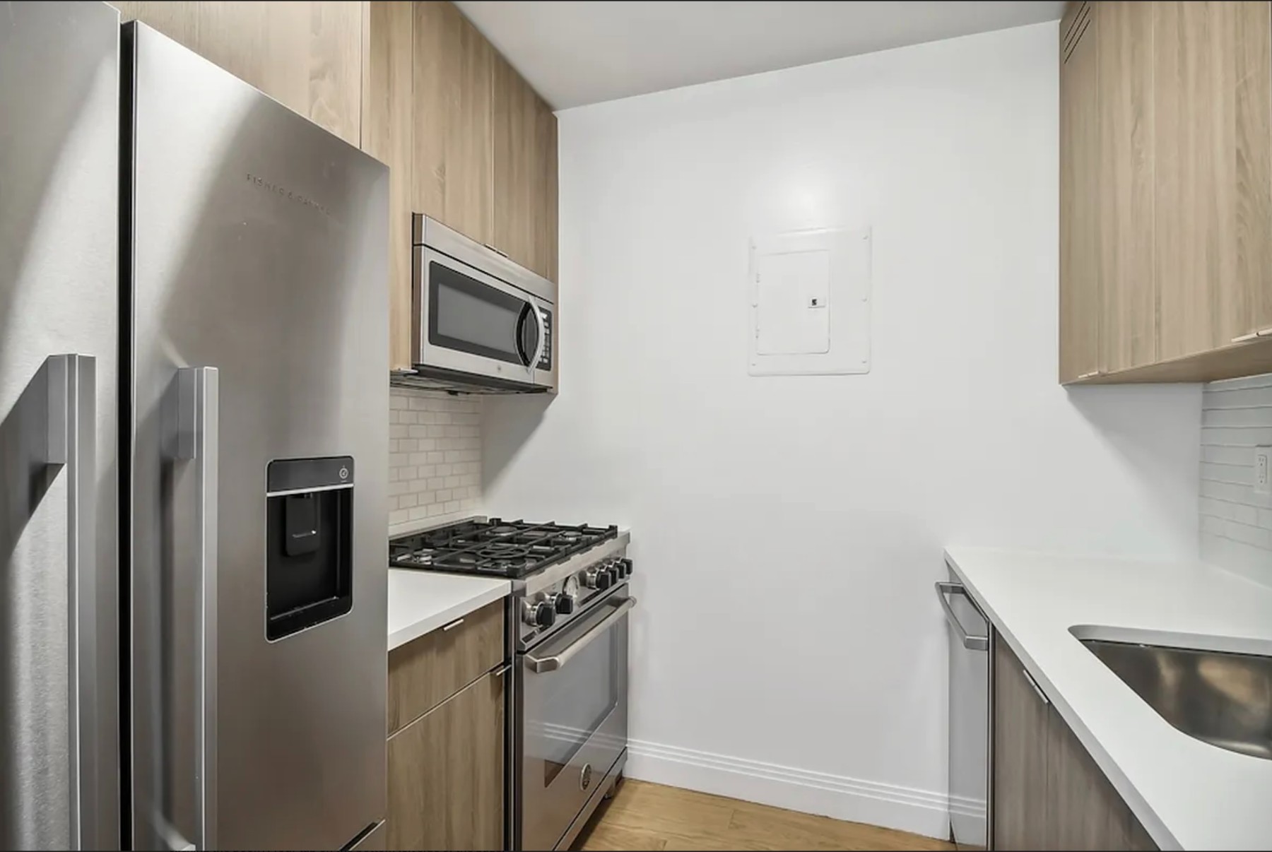 345 East 94th Street PHG Upper East Side New York NY 10128