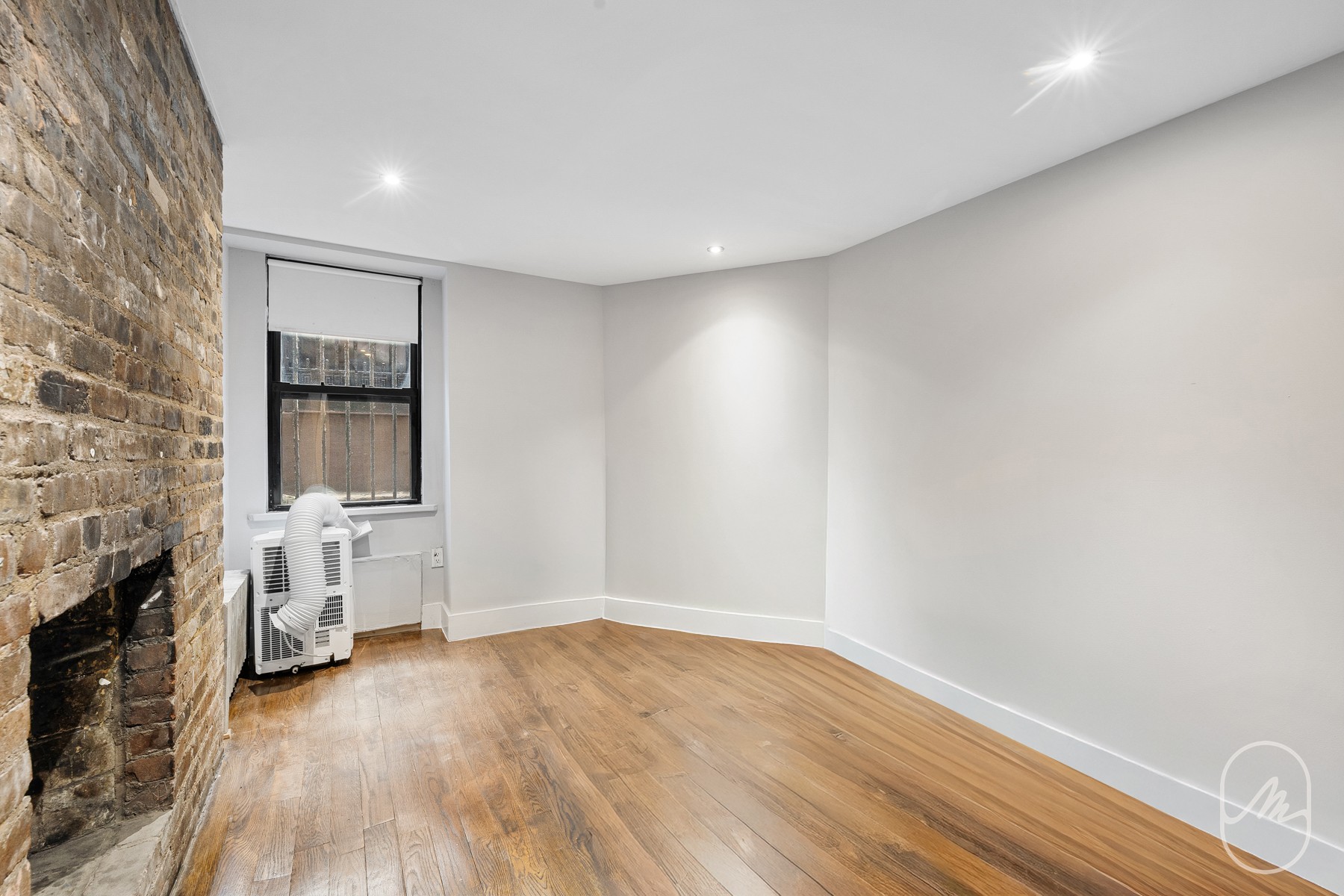 339 West 19th Street 1f Chelsea New York NY 10011
