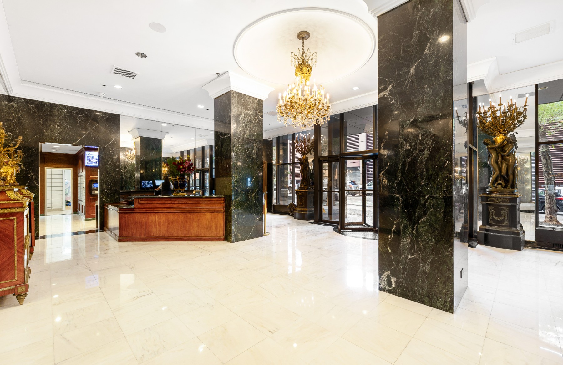 330 East 39th Street 32C Murray Hill New York NY 10016