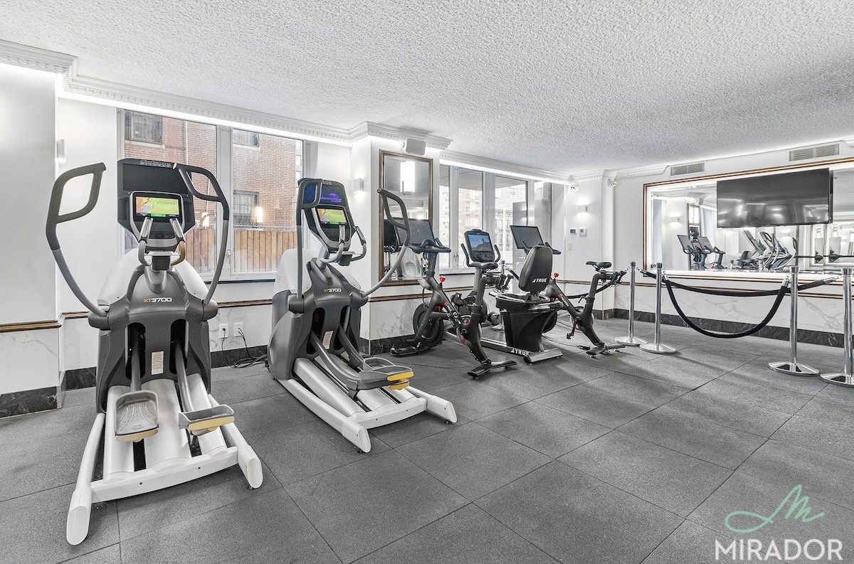 330 East 39th Street 32C Murray Hill New York NY 10016