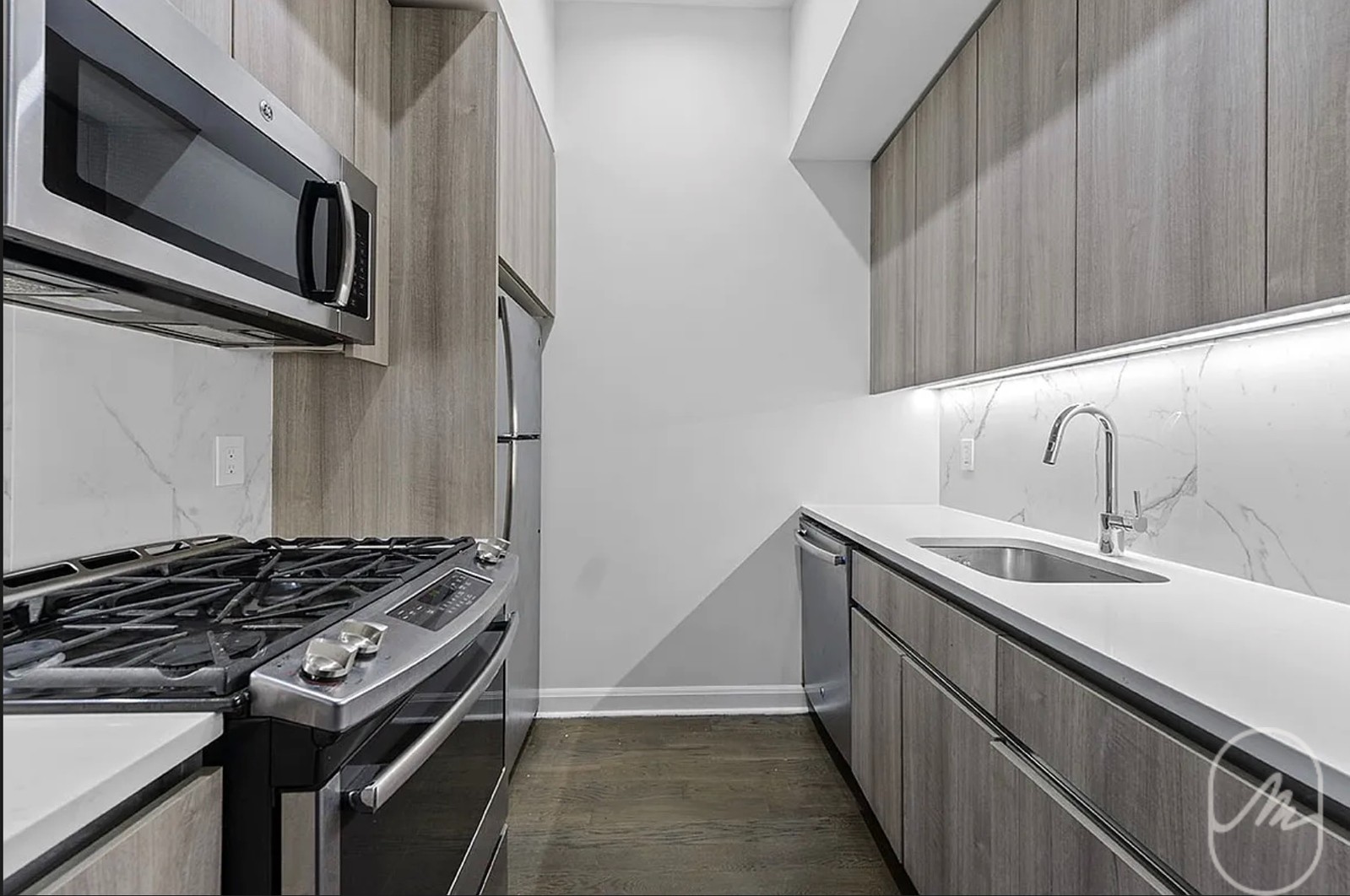 15 Park Row 8G Seaport District New York NY 10038