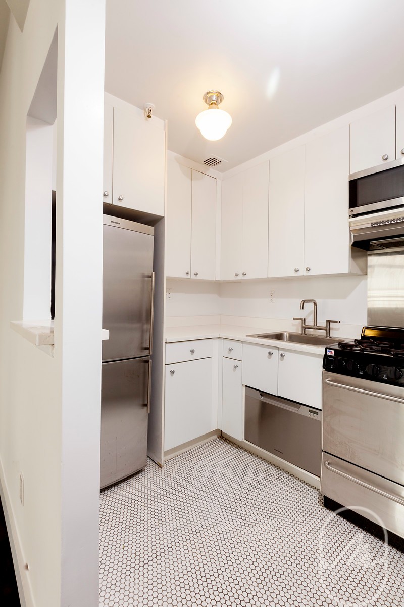 127 Fourth Avenue 4D Greenwich Village New York NY 10003