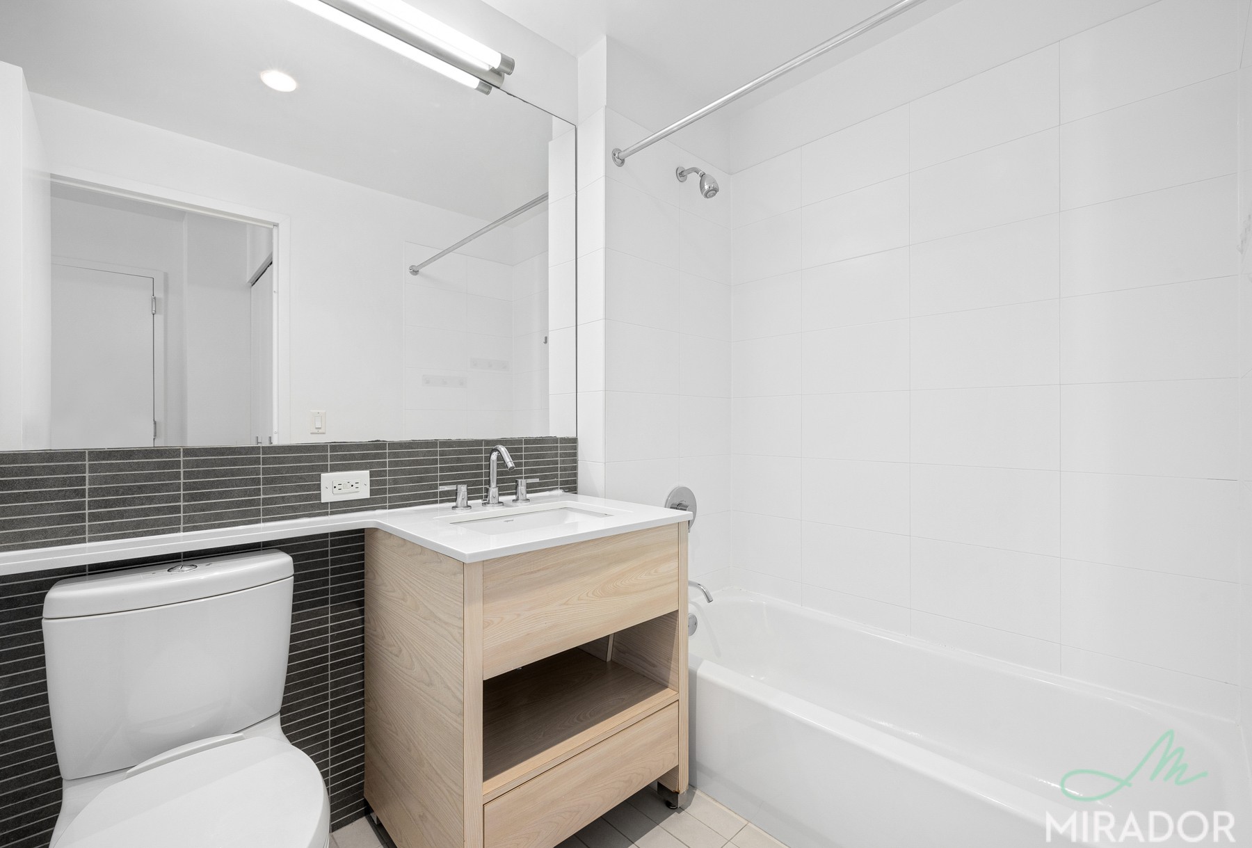 80 De Kalb Avenue 26K Fort Greene Brooklyn NY 11201
