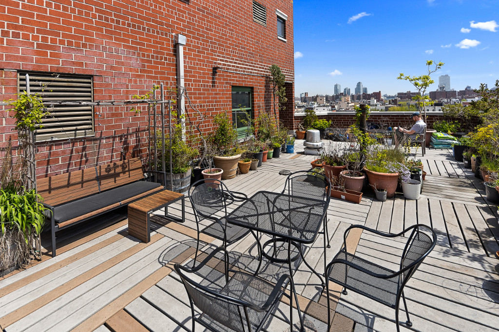 85 Avenue A E. Greenwich Village New York NY 10009