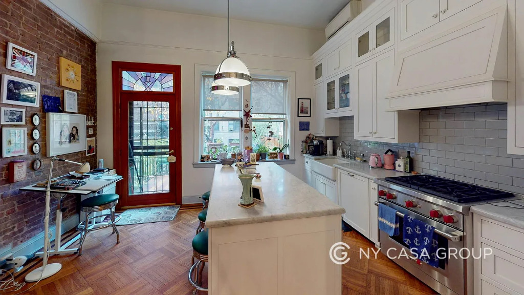 131 Hicks Street Garden Brooklyn Heights Brooklyn NY 11201