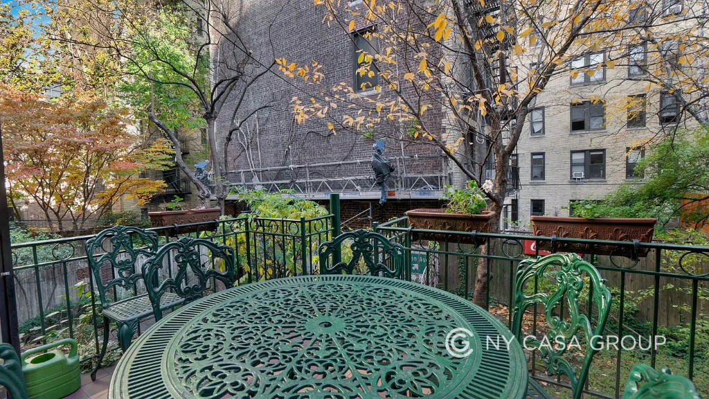 131 Hicks Street Garden Brooklyn Heights Brooklyn NY 11201