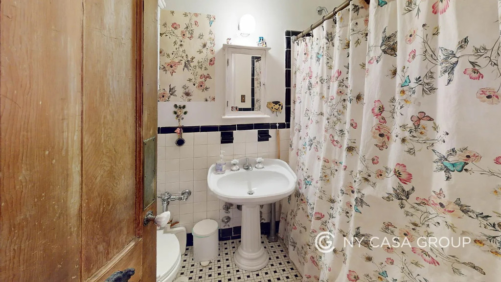 131 Hicks Street Garden Brooklyn Heights Brooklyn NY 11201