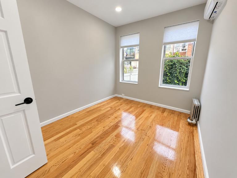 18-70 Himrod Street 1R Ridgewood Queens NY 11385