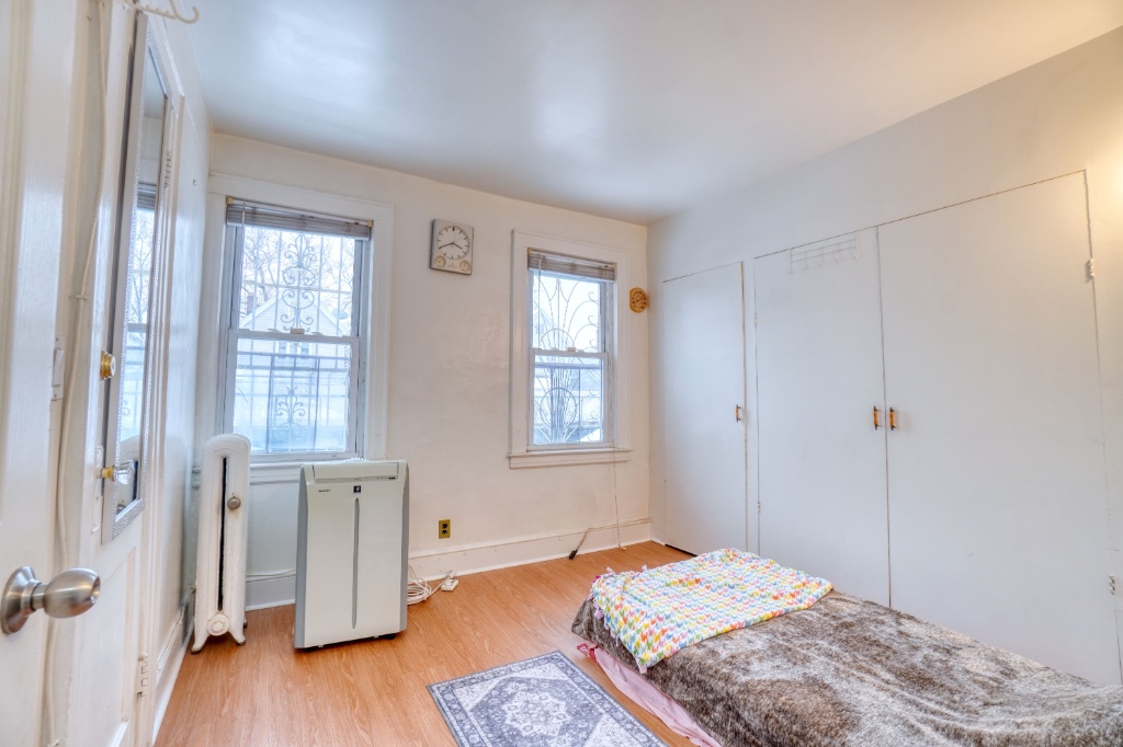 63-10 Saunders Street Rego Park Queens NY 11374