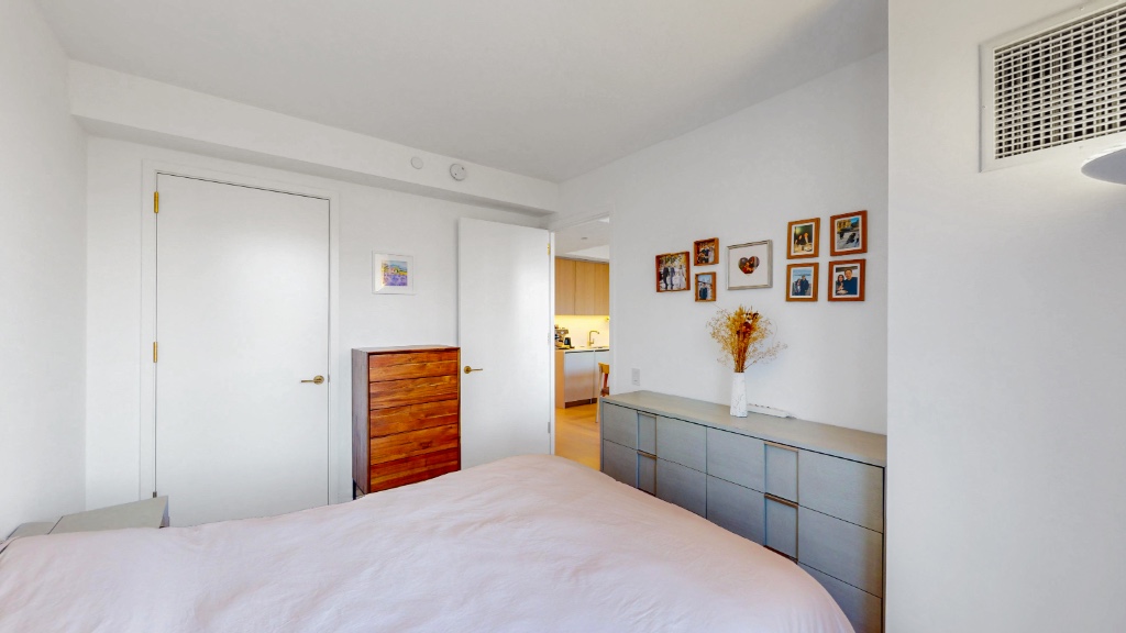 3 Court Square Long Island City Queens NY 11101