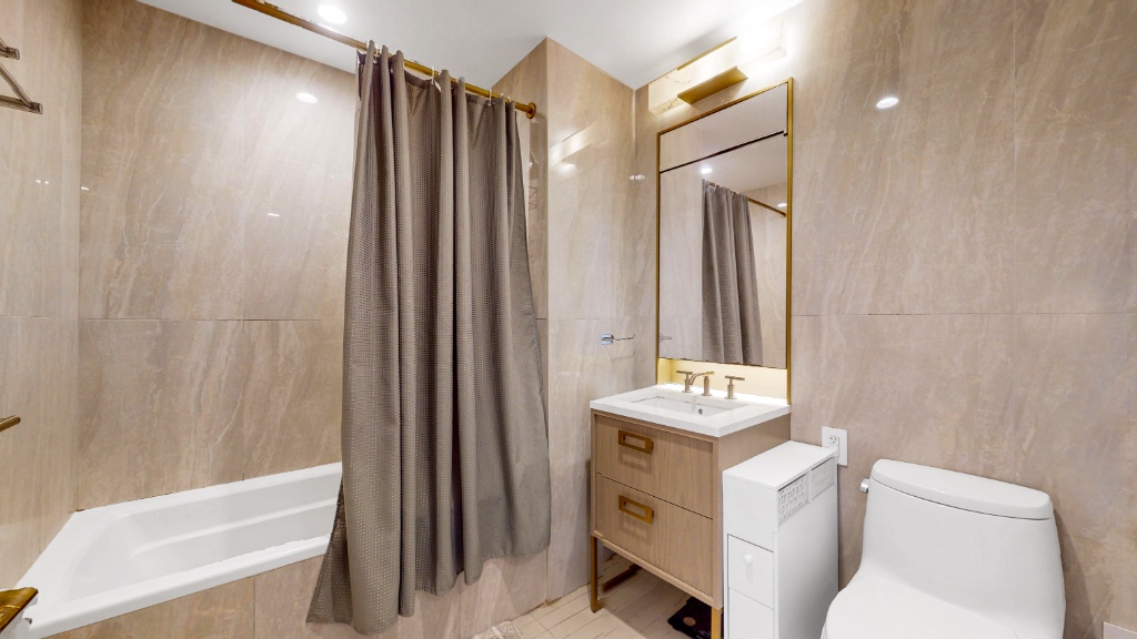 3 Court Square Long Island City Queens NY 11101