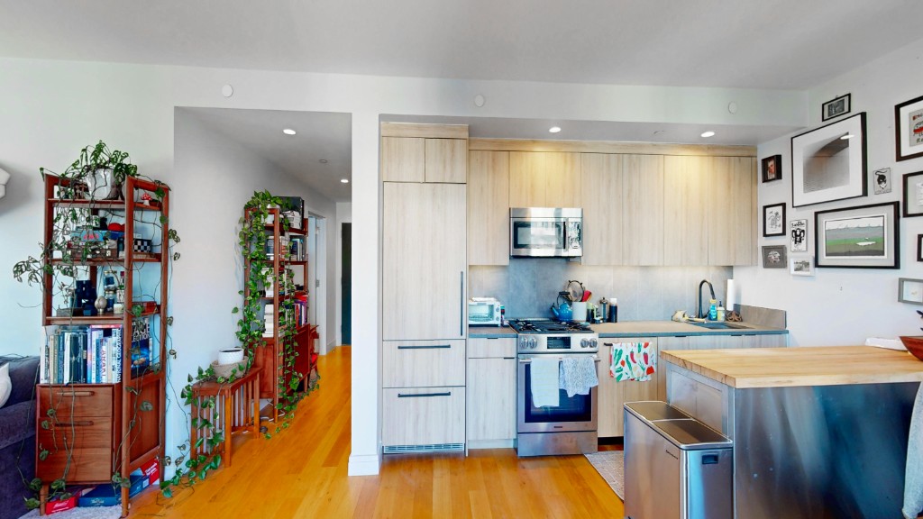 24-16 Queens Plaza South 7B Long Island City Queens NY 11101