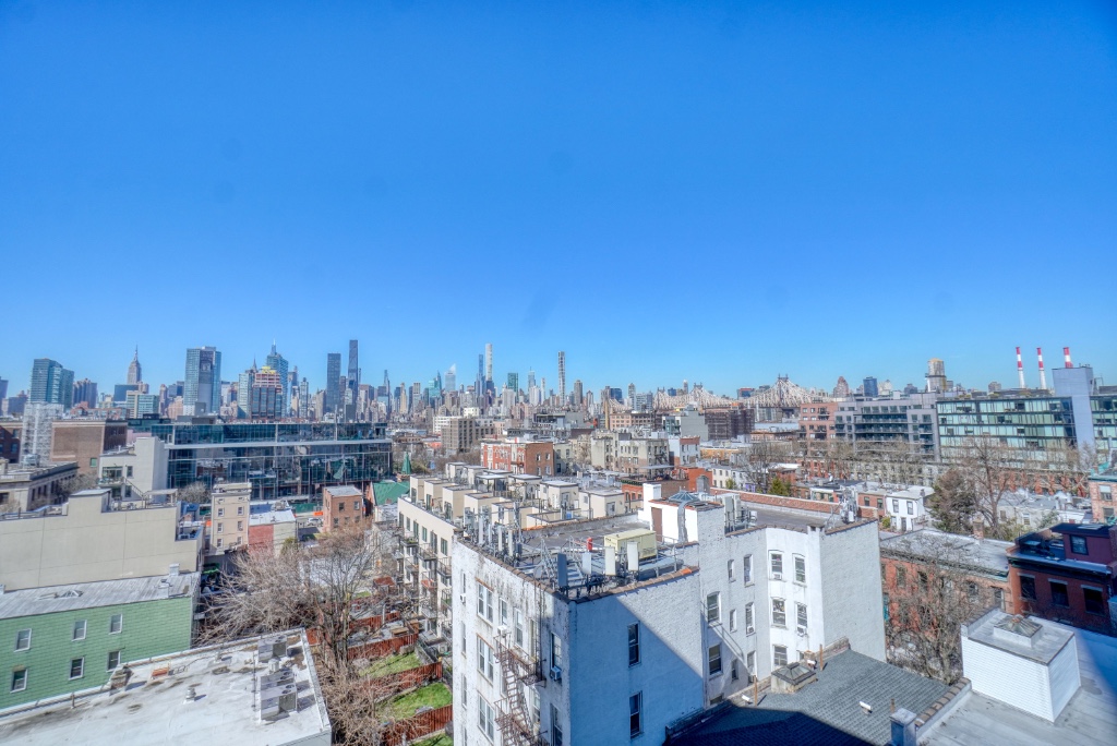 22-43 Jackson Avenue 8C Court Square Queens NY 11101