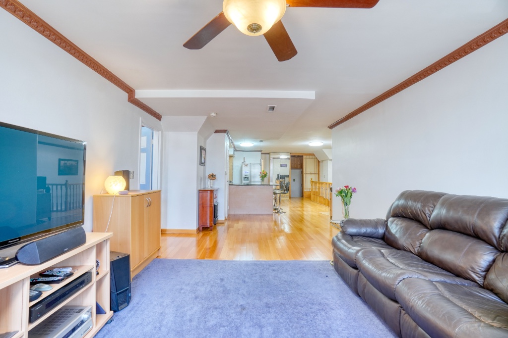 62-10 Woodside Avenue 105 Woodside Queens NY 11377