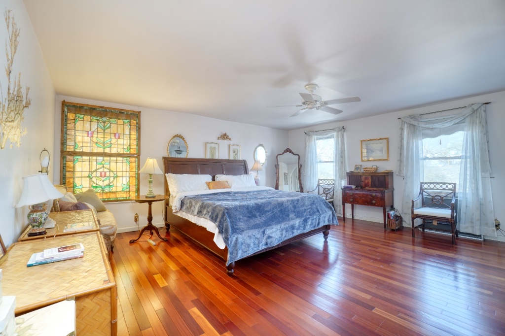 48-11 37th Street Sunnyside Queens NY 11101