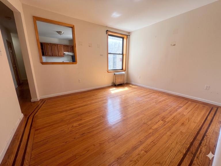 27-08 39th Avenue Long Island City Queens NY 11101