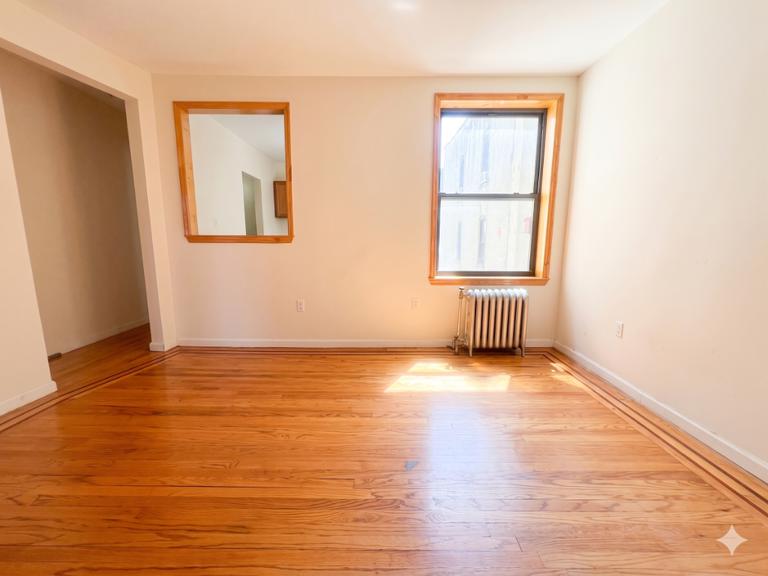 27-08 39th Avenue Long Island City Queens NY 11101