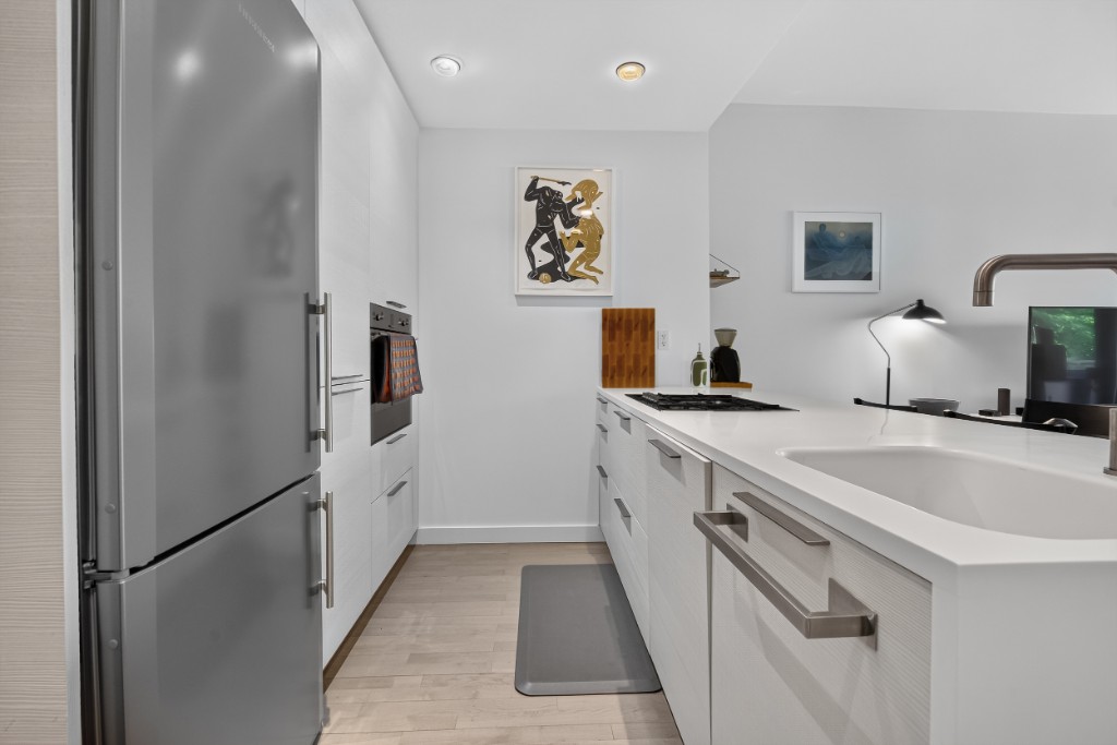 5-19 Borden Avenue Long Island City Queens NY 11101