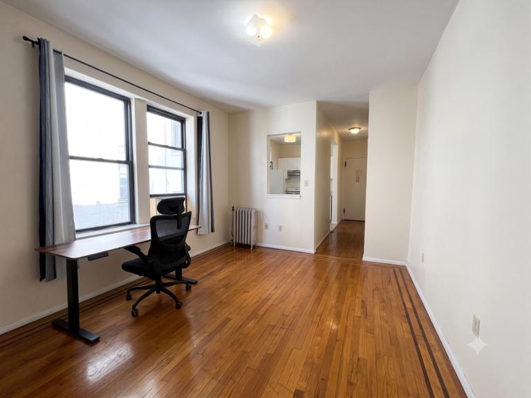 27-08 39th Avenue Long Island City Queens NY 11101