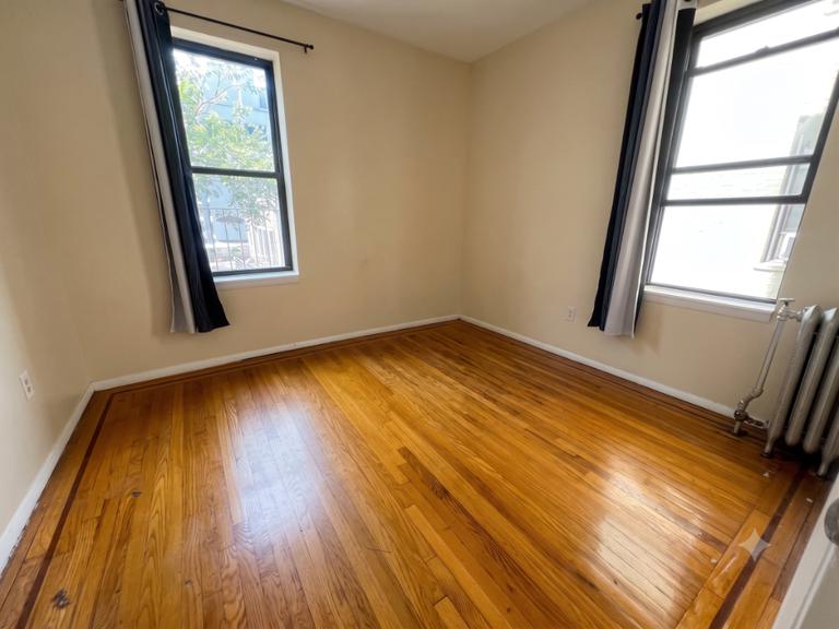 27-08 39th Avenue Long Island City Queens NY 11101