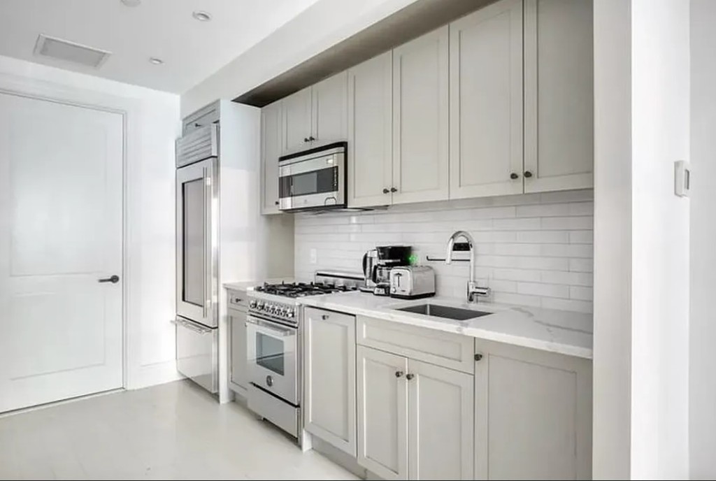 43 West 27th Street 2F Flatiron District New York NY 10001
