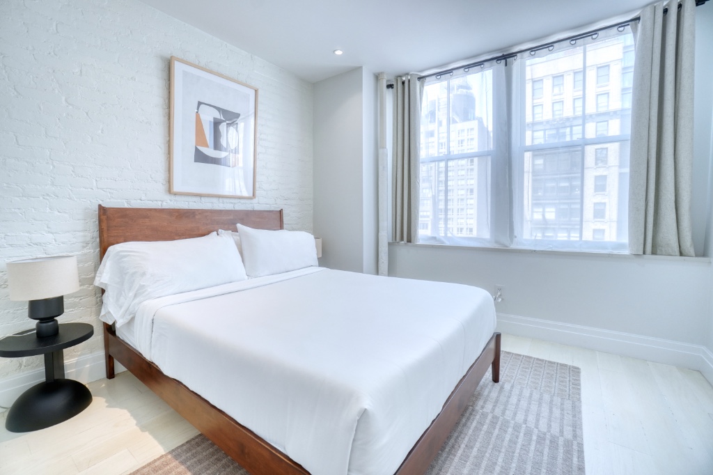 43 West 27th Street 6R Flatiron District New York NY 10001