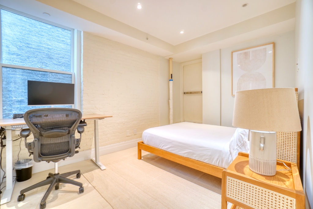 43 West 27th Street 6R Flatiron District New York NY 10001