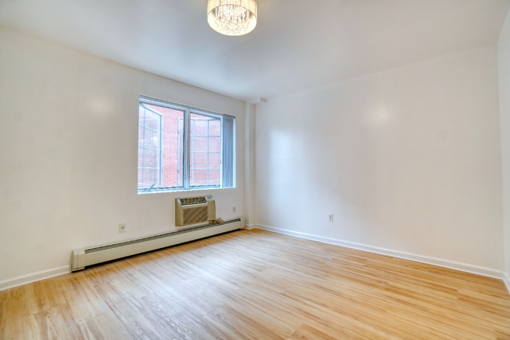 32-86 41st Street 3D Long Island City Queens NY 11103