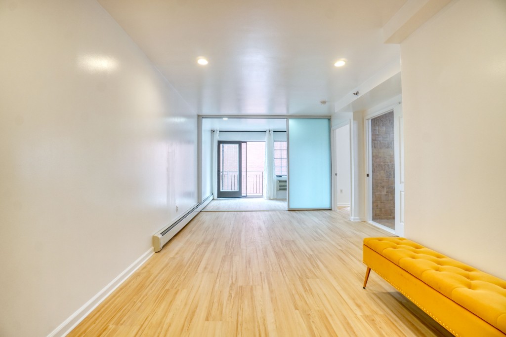32-86 41st Street 3D Long Island City Queens NY 11103
