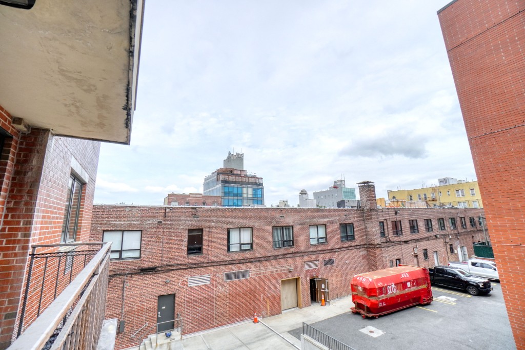 32-86 41st Street 3D Long Island City Queens NY 11103