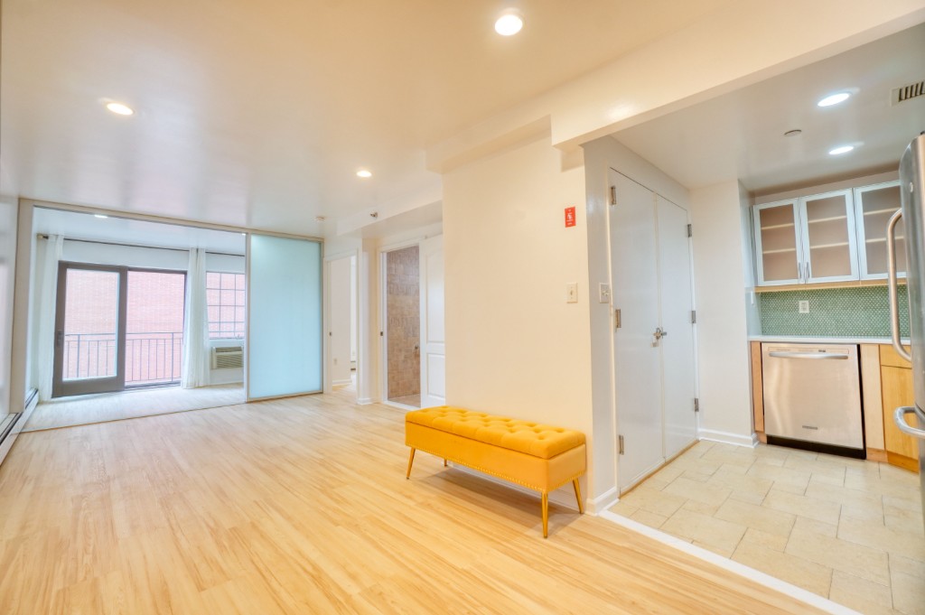 32-86 41st Street 3D Long Island City Queens NY 11103