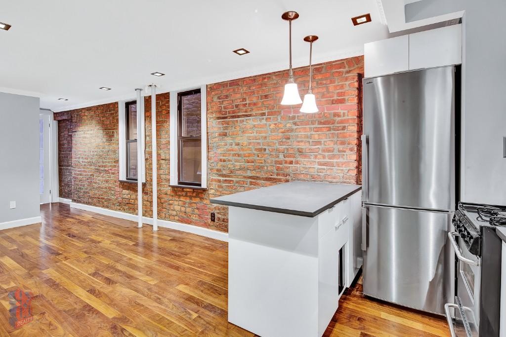 3 Apartment in Little Italy