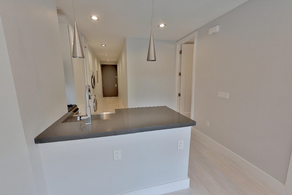 444 West 52nd Street, New York, NY - 3,695 USD/ month