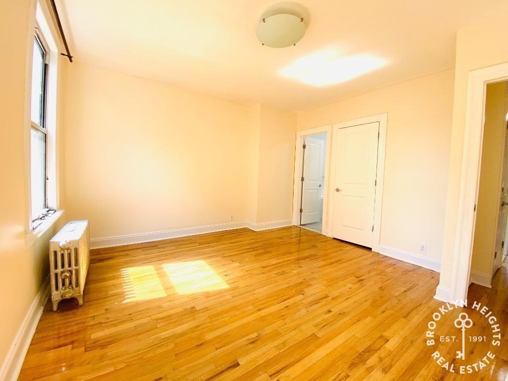 Brooklyn Heights Real Estate