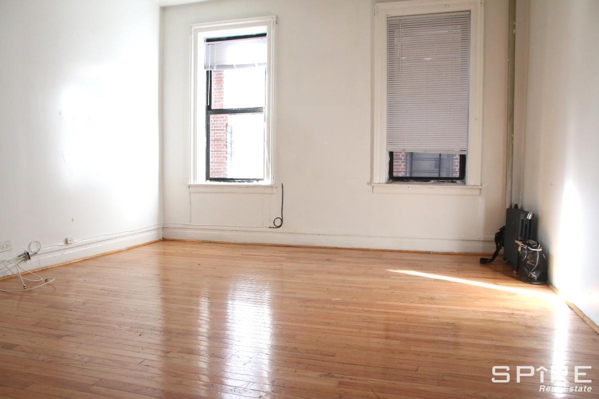 549 Isham Street, #21