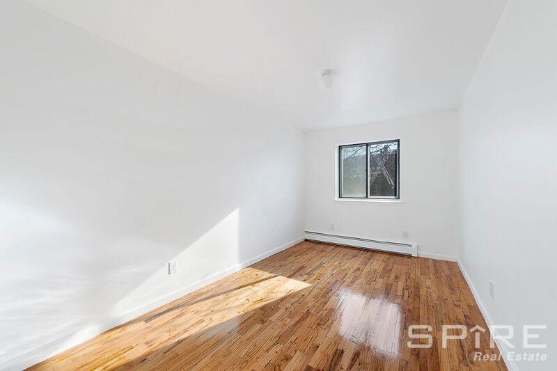 3 Apartment in Queens