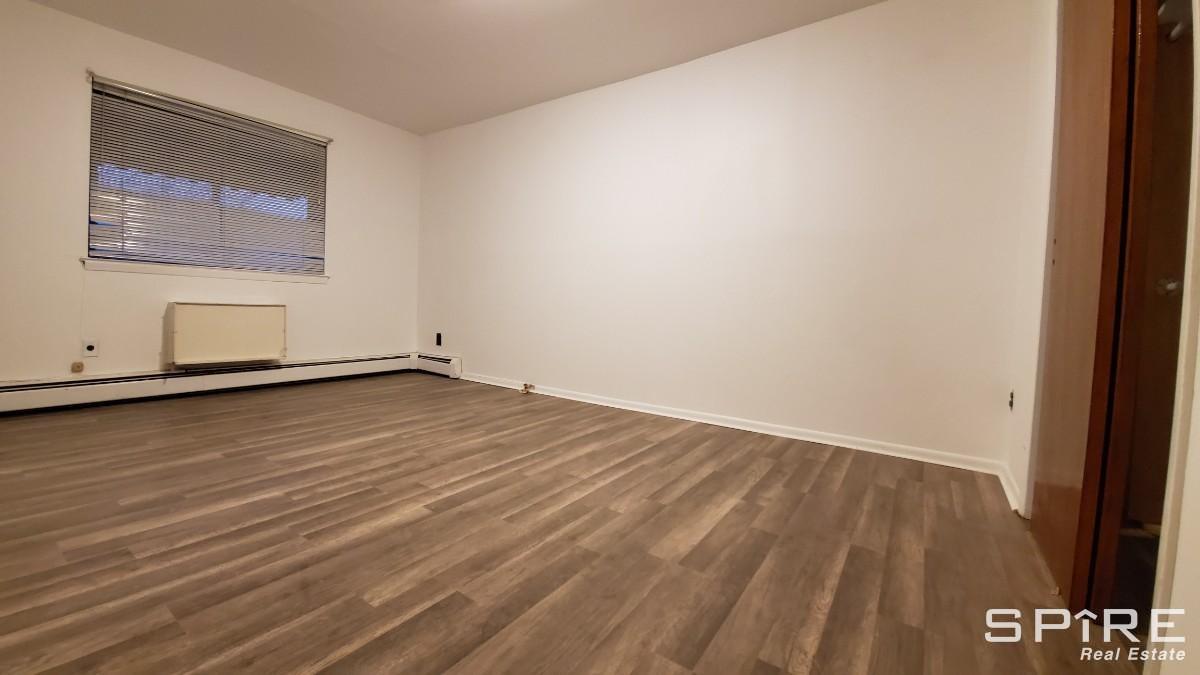 4212 Herkimer Place Woodlawn Bronx Ny 10470 David Francis New York