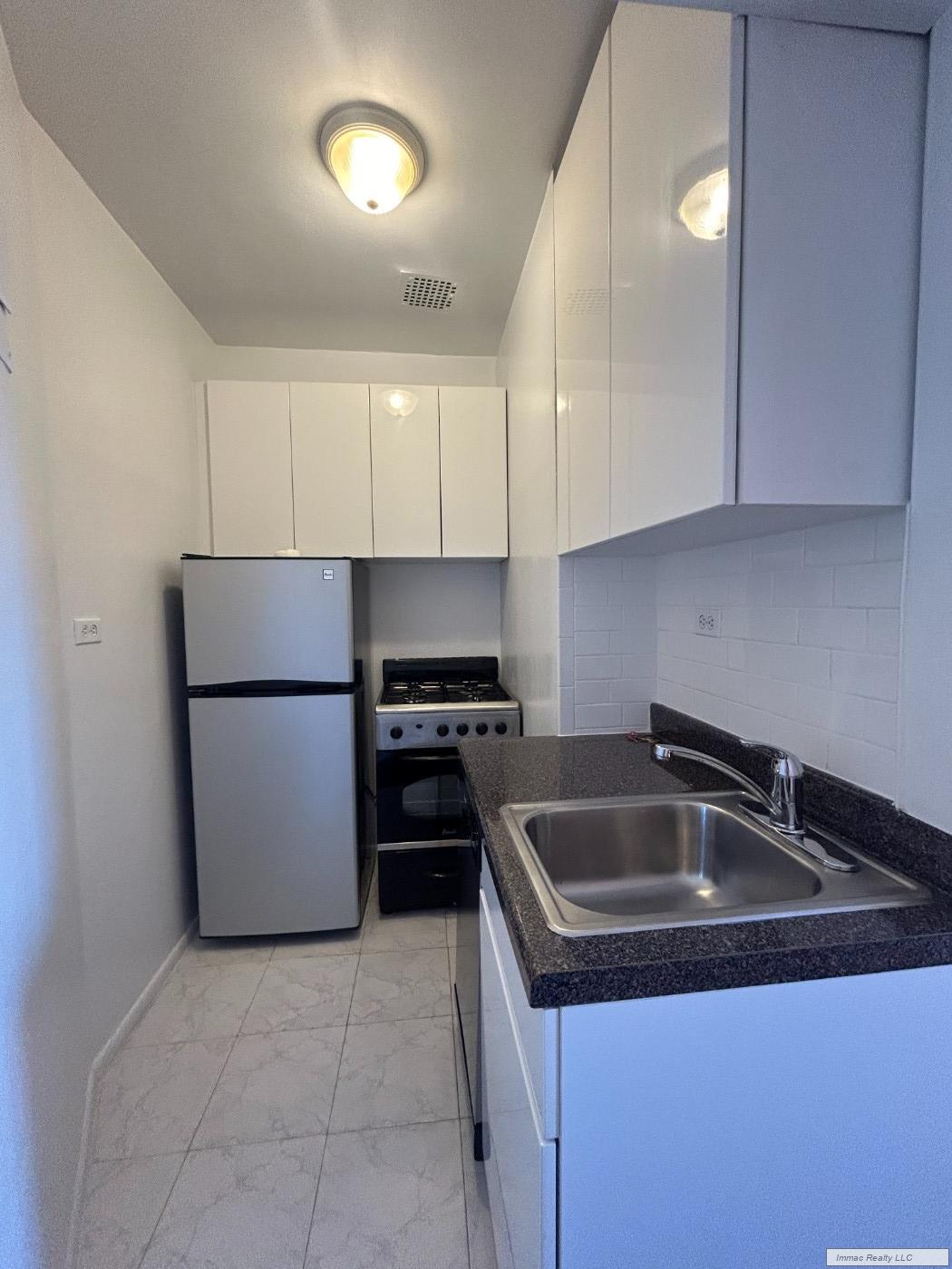 2020 Broadway Lincoln Square New York NY 10023