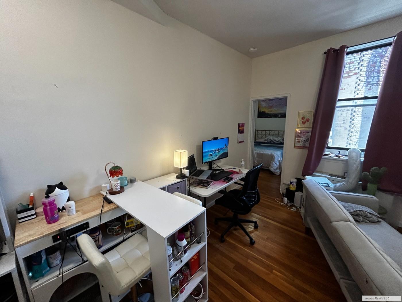 2020 Broadway Lincoln Square New York NY 10023