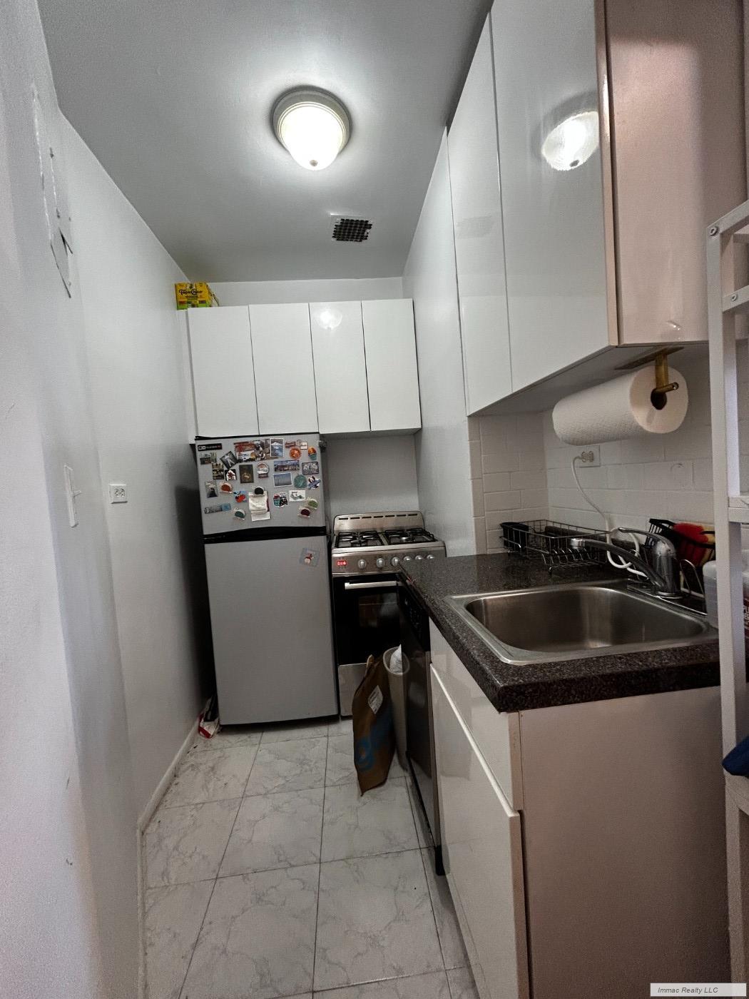 2020 Broadway Lincoln Square New York NY 10023