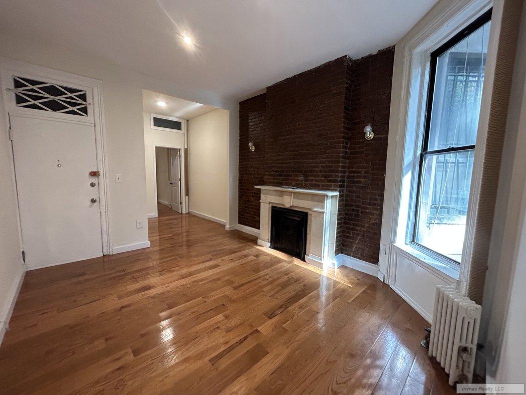 419 West 44th Street Clinton New York NY 10036