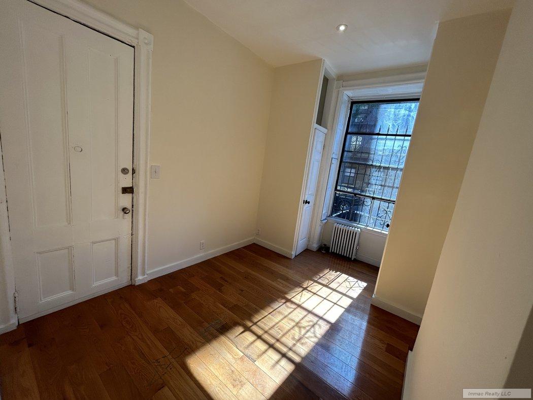 419 West 44th Street Clinton New York NY 10036