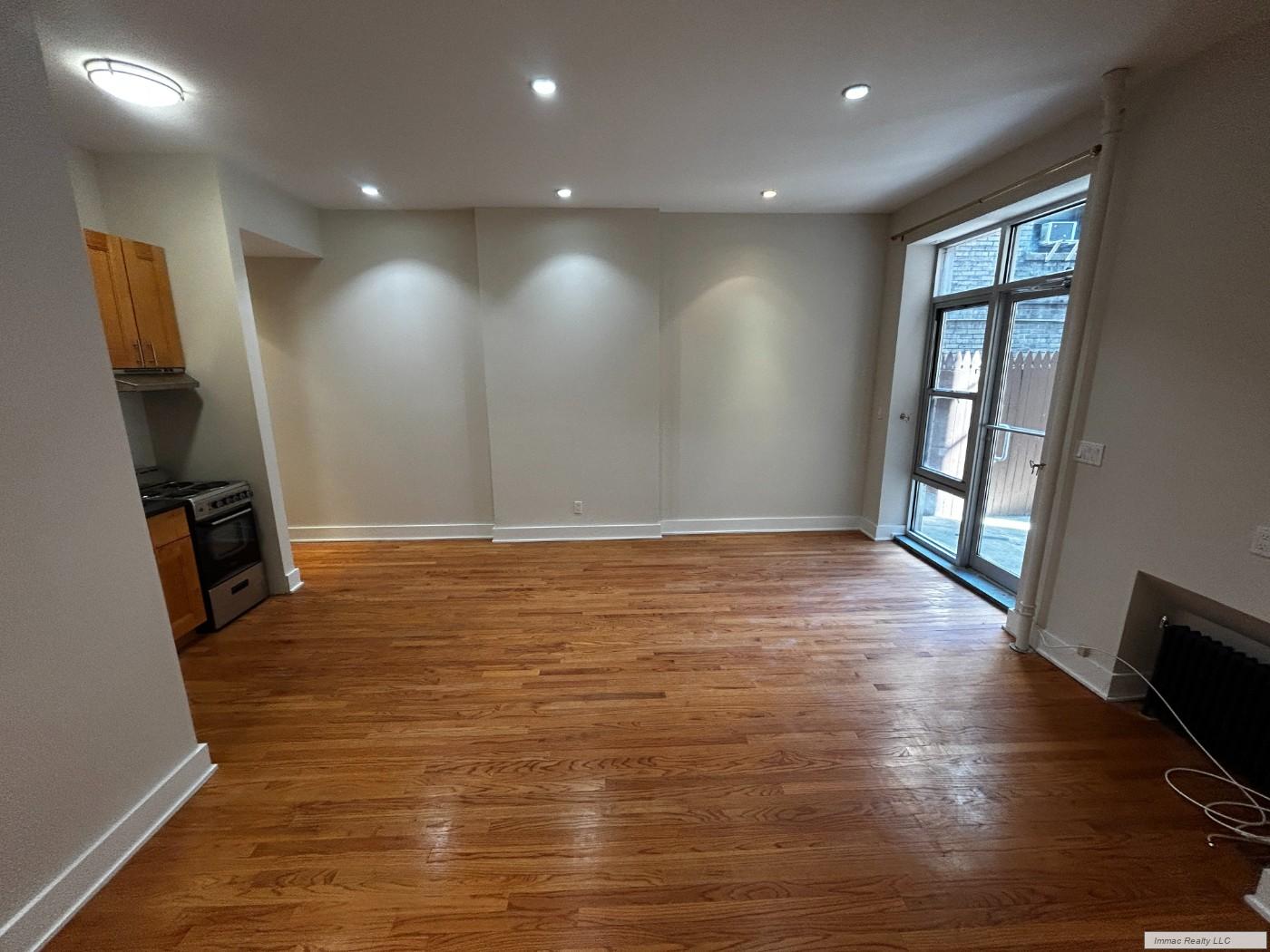 318 West 106th Street 1ER Upper West Side New York NY 10025