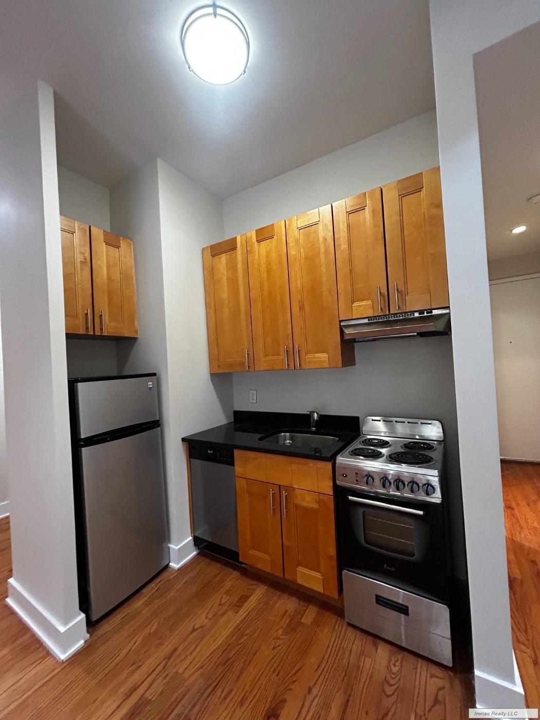 318 West 106th Street 1ER Upper West Side New York NY 10025