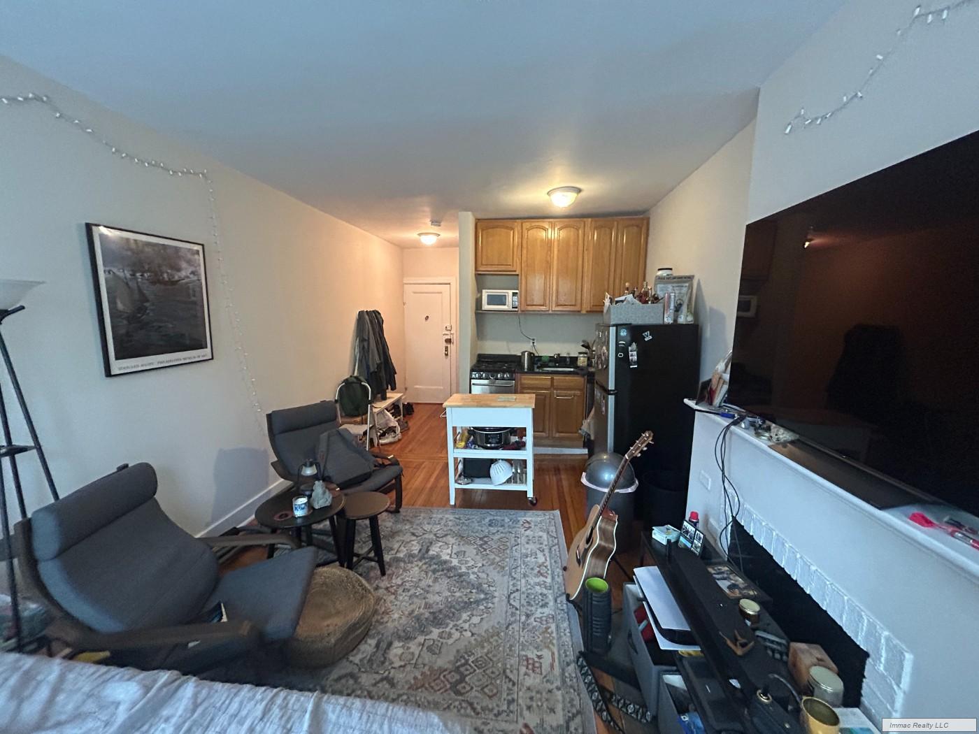 59 West 8th Street 3C Greenwich Village New York NY 10011